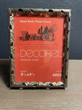 Vintage Decorel Gold Tone Ornate Photo Frame 3.25x4.25 Style 4603 Easel Back